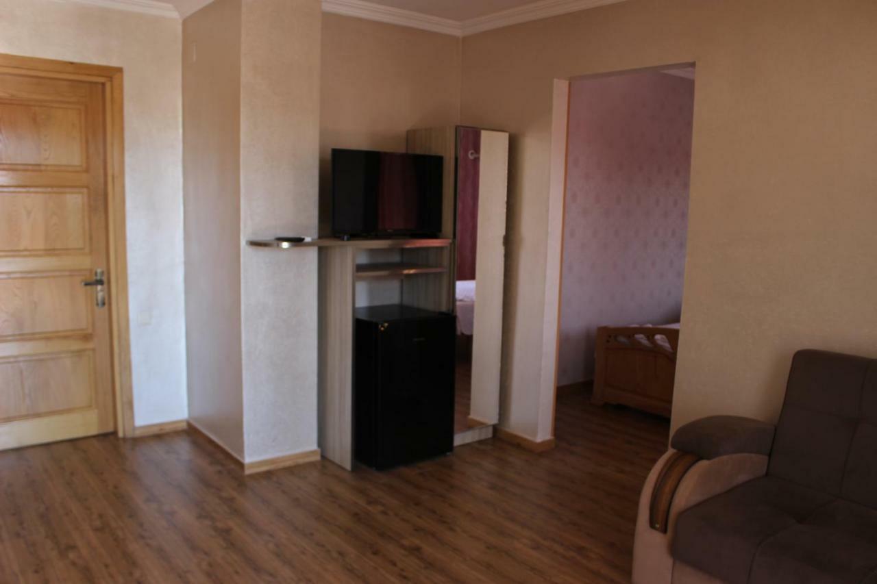 Hotel Evrazia ウレキ エクステリア 写真